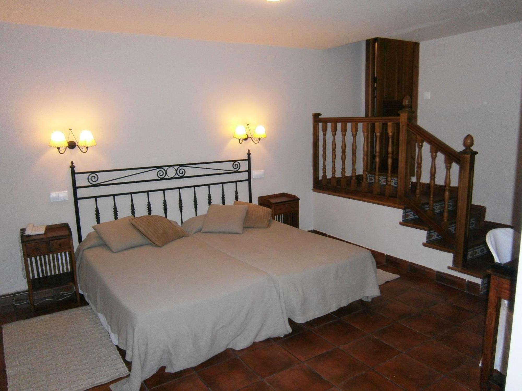 Hotel El Castrejon เซเบรรอส ภายนอก รูปภาพ